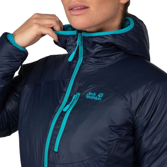 GEACA DAMA, JACK WOLFSKIN, NOUA, marimea S, de toamna/iarna/primavara.