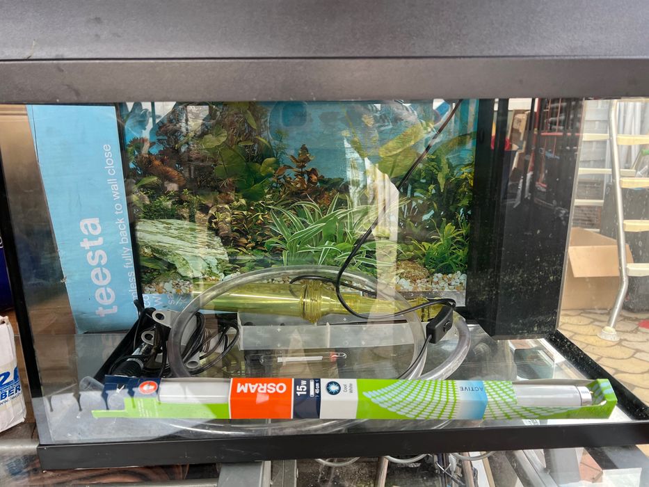 Aquarium Jewell nou complet cu accesorii