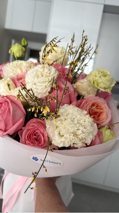 Шикарные букеты на 8 марта