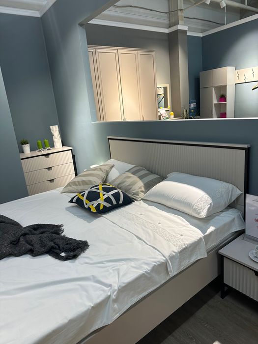 Двухспальная кровать 160/200