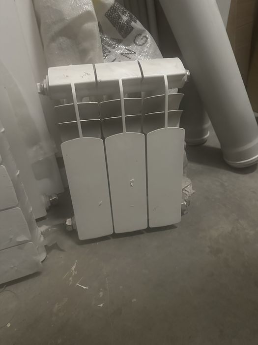 Продам 3 батареи