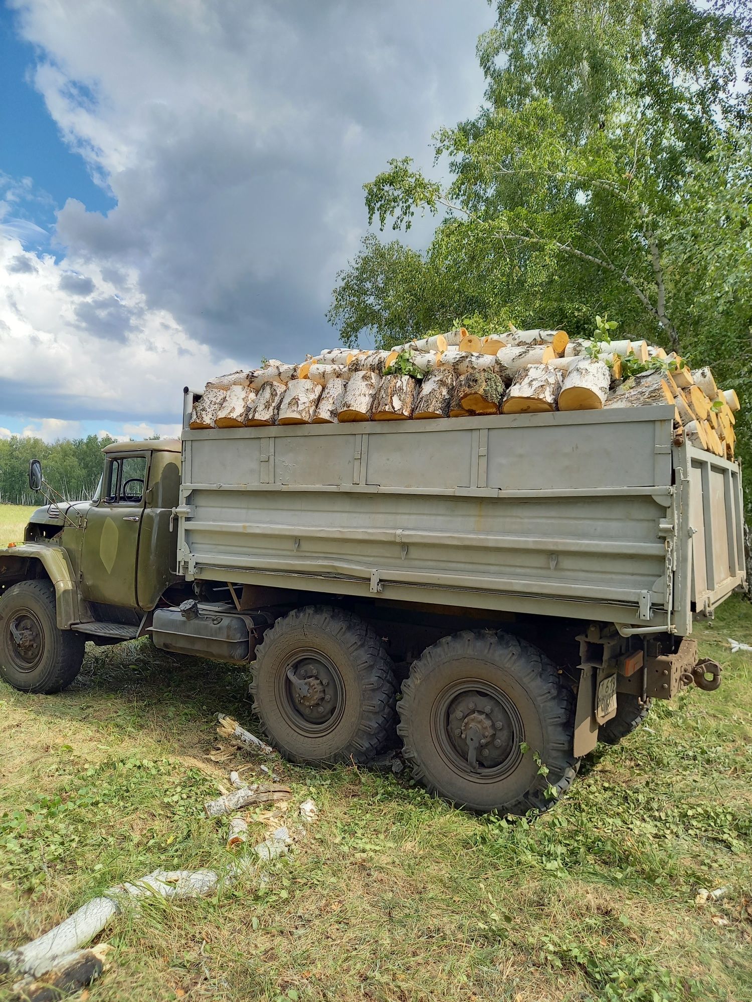 ПРОДАМ Дрова швырок. Возим на УРАЛ-ЗИЛ 131: 75 000 тг. - Прочее отопление  Бесколь на Olx