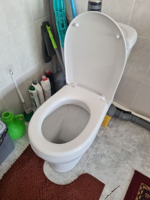 Продам ванну, раковину и унитаз