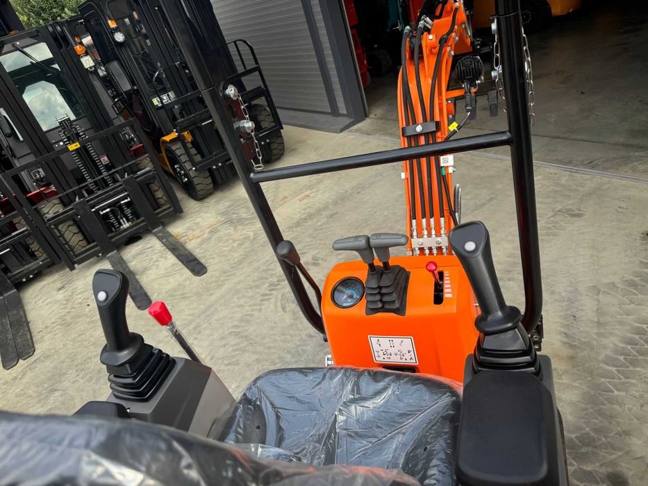 Mini excavator Valtruck 1,0t NOU Premium  Motor YANAMR GARANTIE 3 ANI