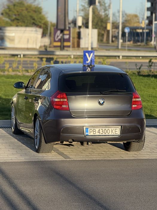 BMW 118d учебен автомобил