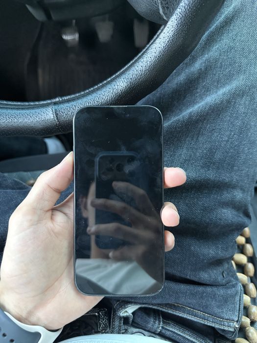 Продам айфон 16 про