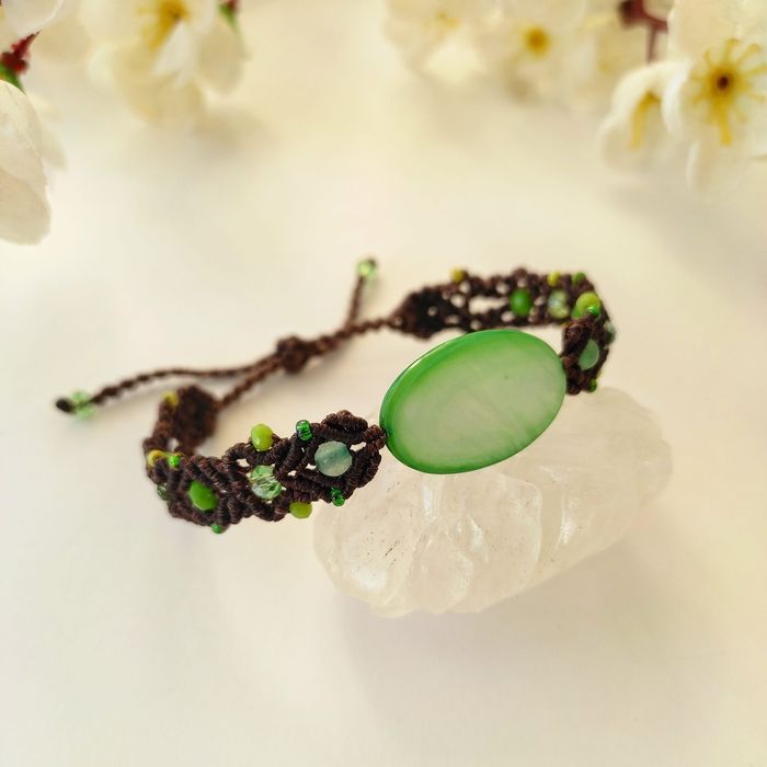 Браслет. Размер регулируется.