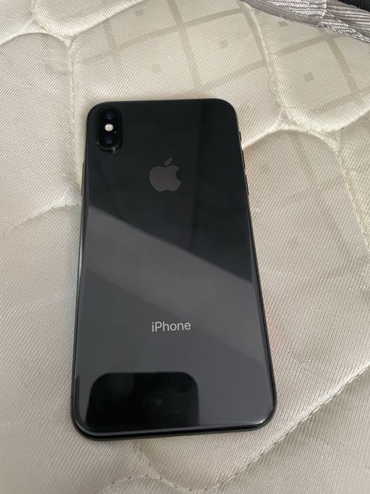 Iphone X  память 64 гига
