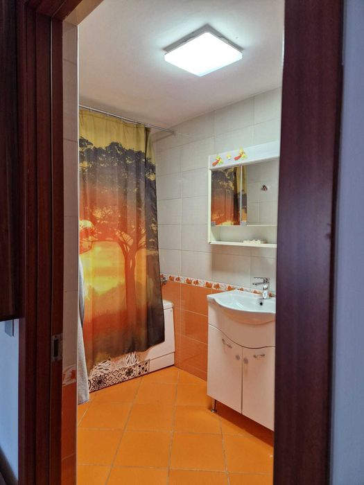 Apartament de închiriat _Strada Florilor
