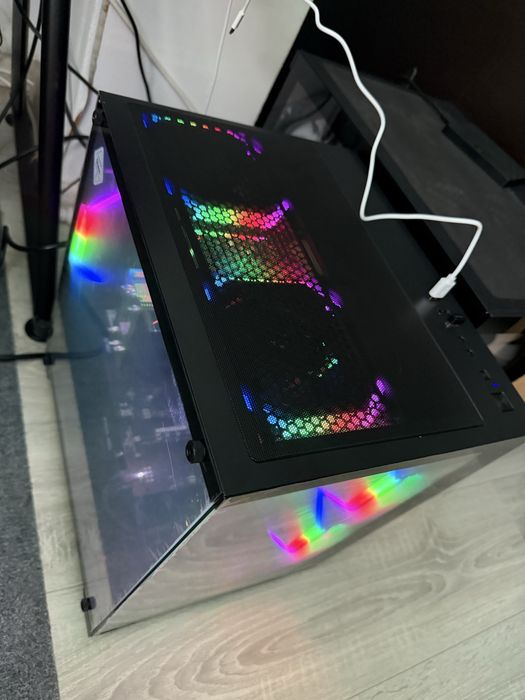 Vand pc ryzen 3 si monitor fhilips are hdmi de 22” 60 mhz