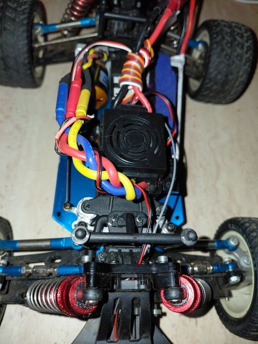 Automodel RC Wltoys 144001 motor fără perii (brushless)