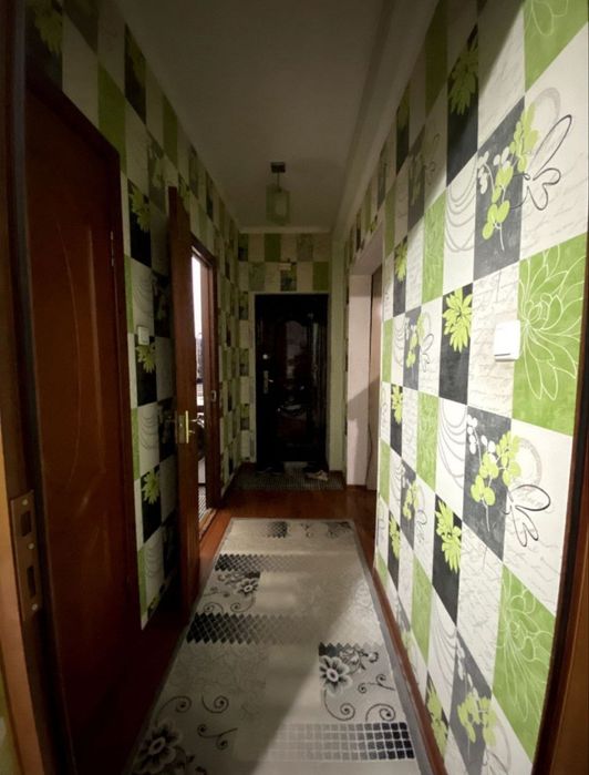 Продаётся 2/5/10 Лисунова 4