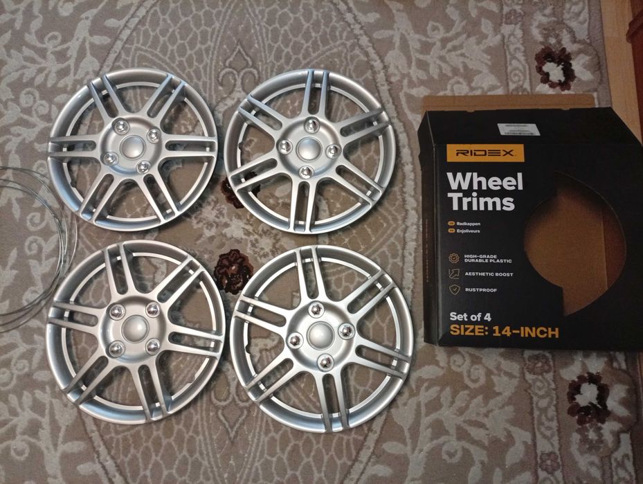 Тасове - 4 броя .