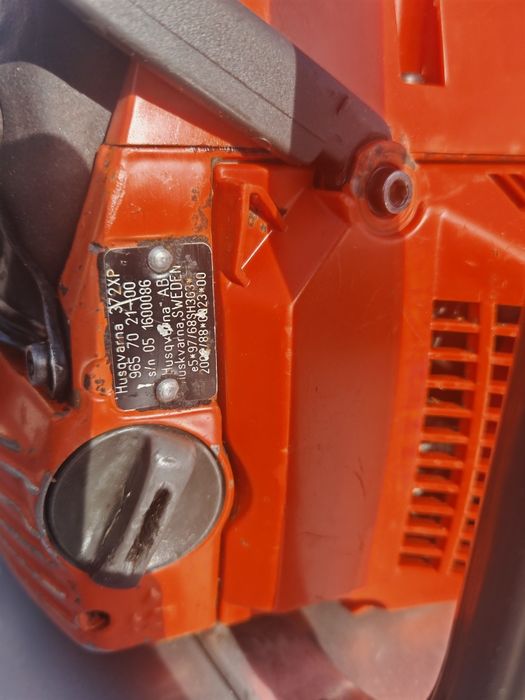 Vând Husqvarna 372xp