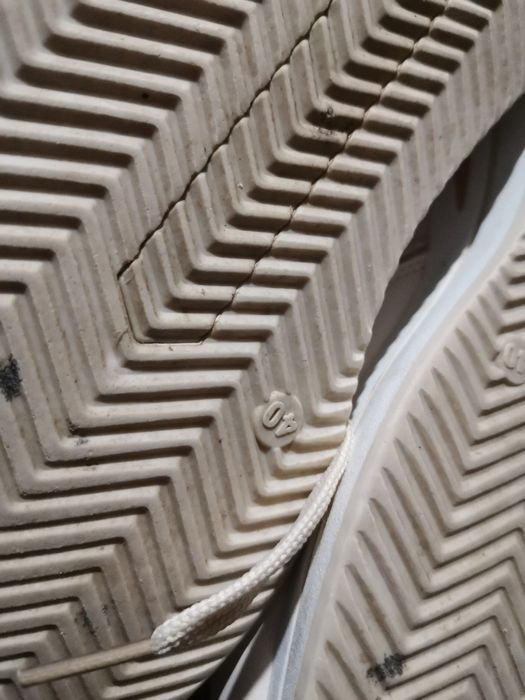 Маратонки достта запазени