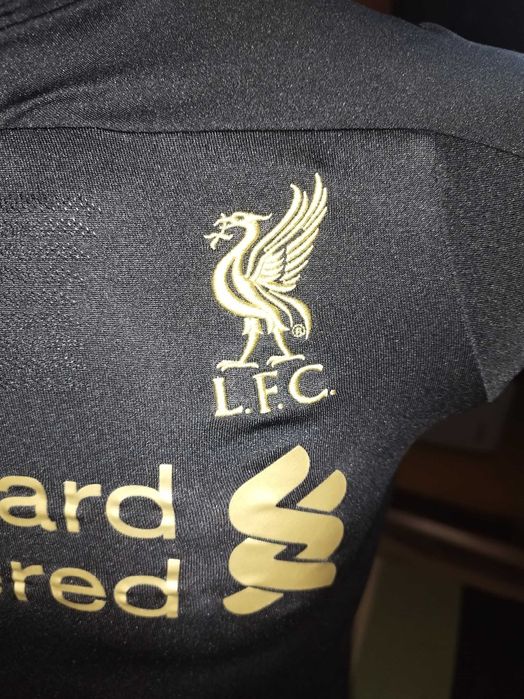 tricou sort echipament complet de copii size 122 liverpool becker #1