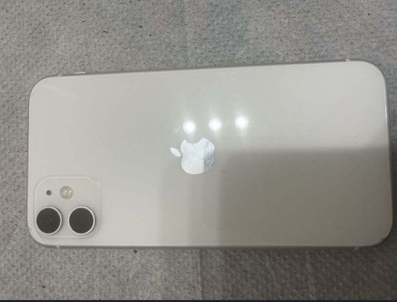 Продается Айфон 11 хорошем состоянии