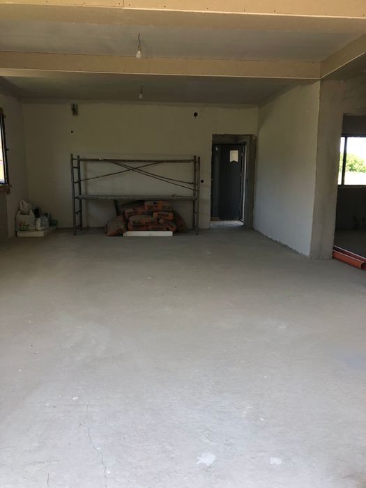 Vand casa Valu lui Traian 500 mp 70.000 mii + TVA