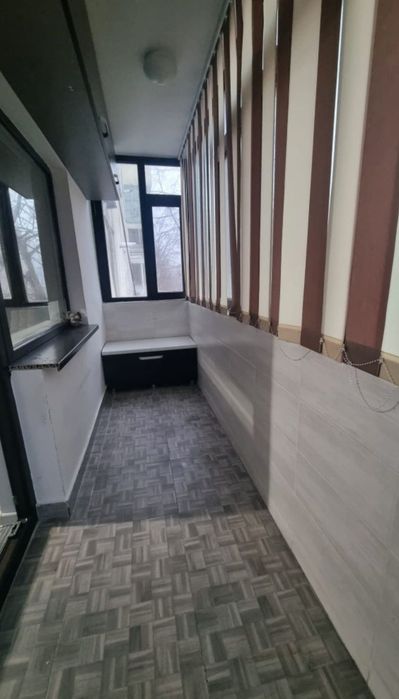 Vând Apartament 2 camere/Et 2/Unirii Sud (Pedagogic si Scoala 15)