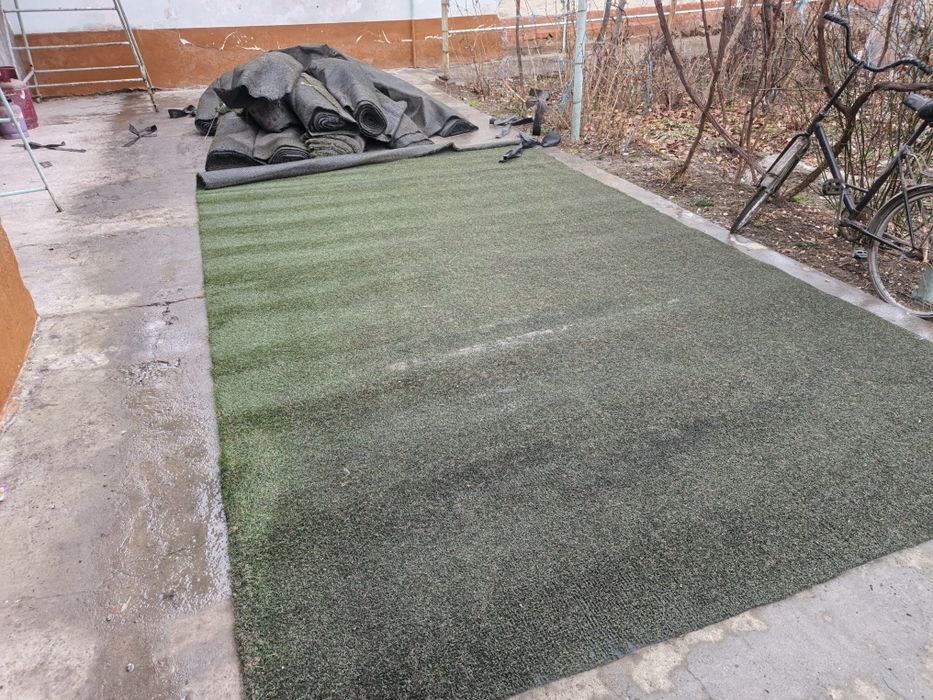 Ishlatilgan suniy gazon sotiladi 1 kv 30 mingdan