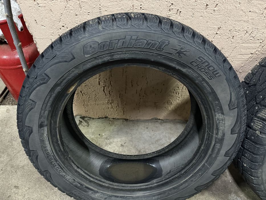 Продам зимнюю резину