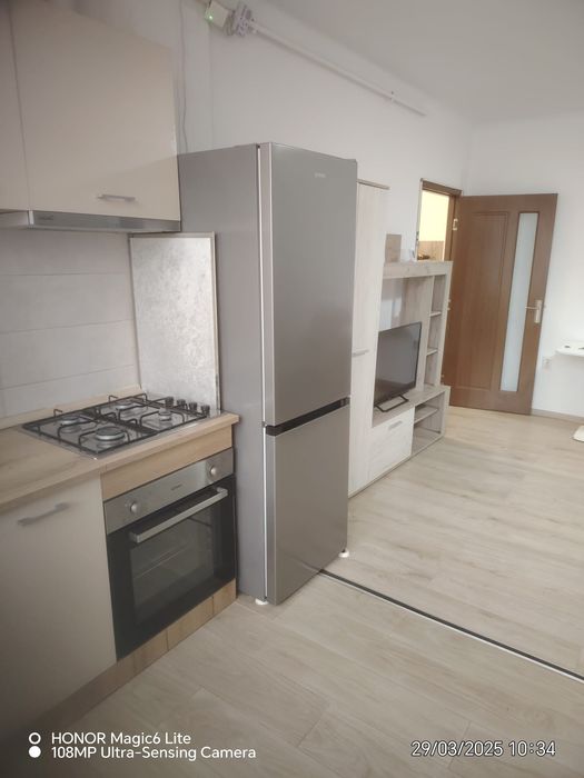 Ofer spre inchiriere 2 camere Astra