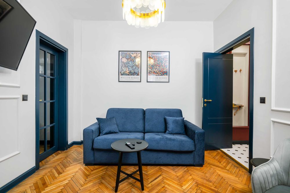 Продава се Двустаен апартамент в София, Център - 55 кв.м за 3819 €/кв.м - Снимка #9