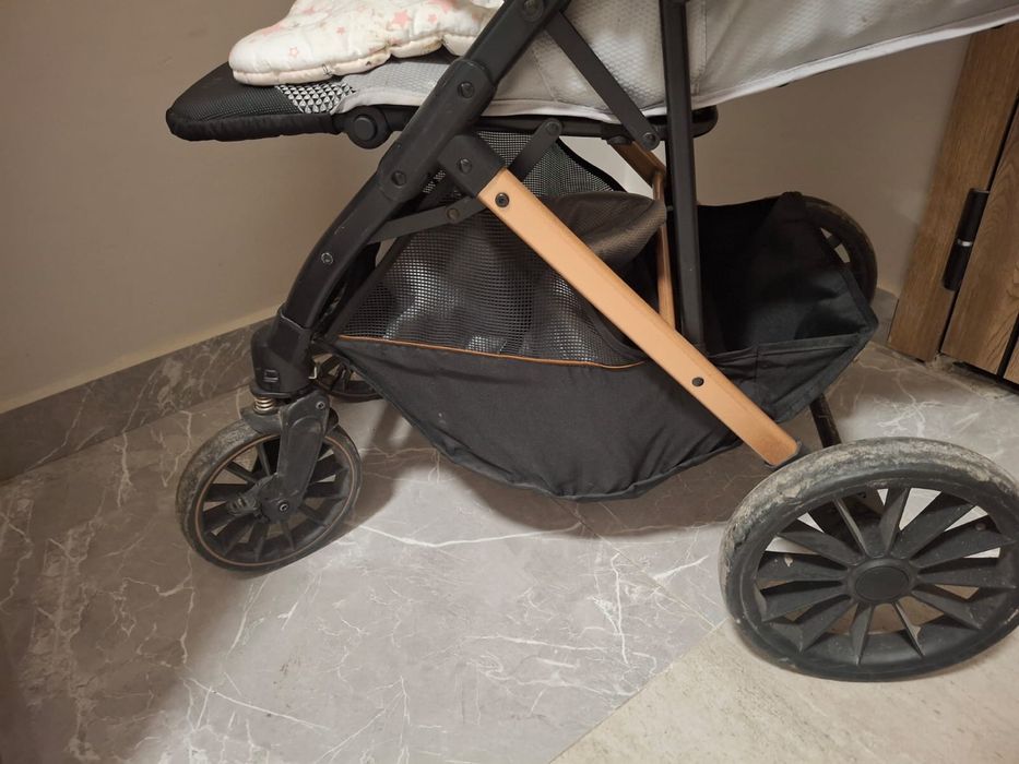 Продам срочно коляска