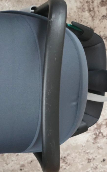 Scoica auto Maxi-Cosi Pebble 360 i-Size Essential