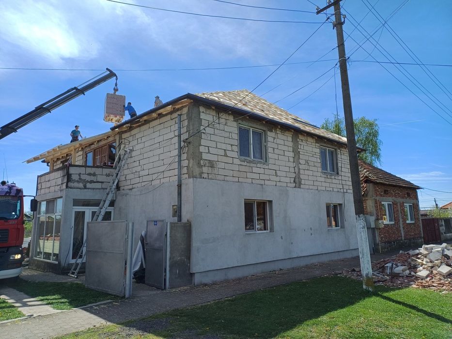 Acoperișuri,renovare și reparații