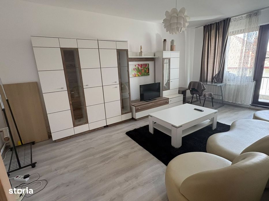 Apartament 3 camere ,zona Centrala