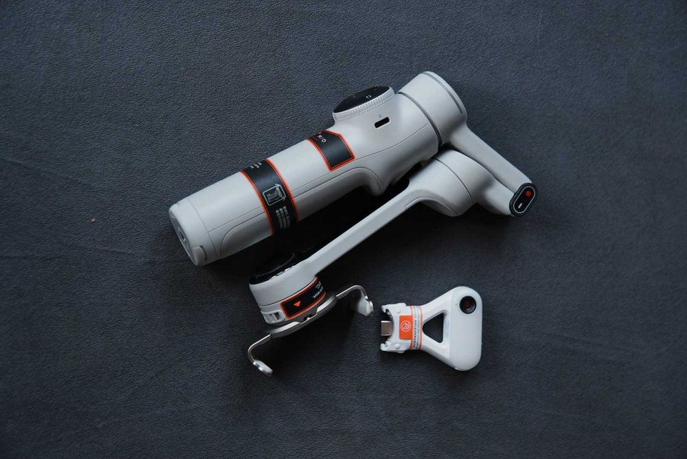 Стабилизатор Insta360 Flow Pro (AI Tracker Kit) / Новый