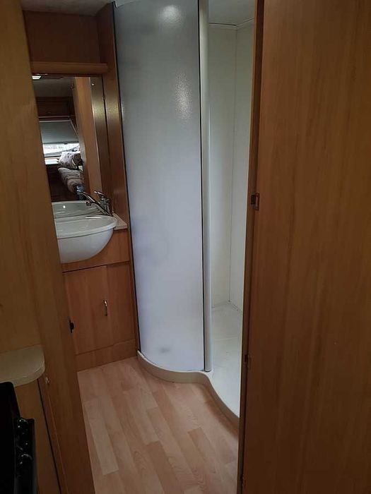 Продавам каравана  Avondale Dart 470 , внос от Холандия