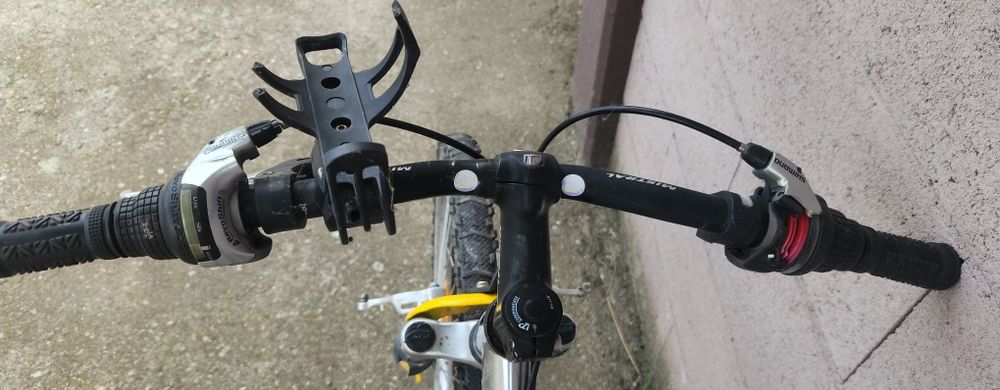 Vand Bicicleta pe 24 pentru piese