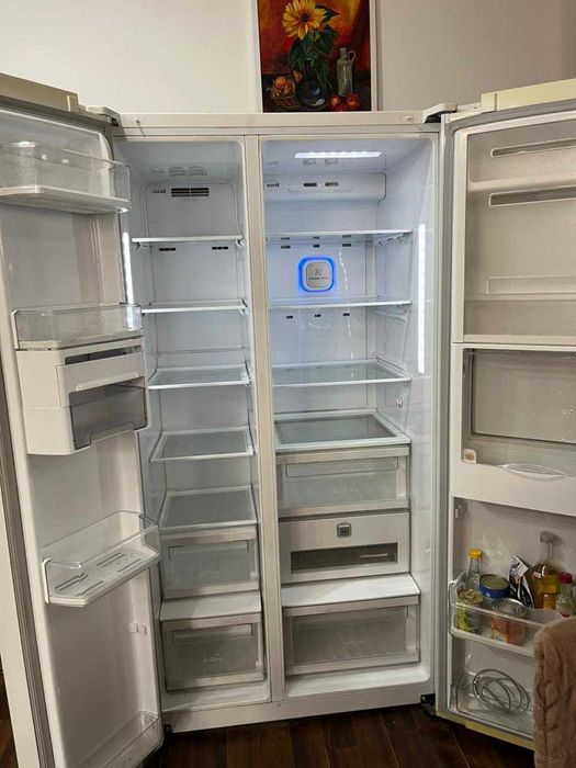 Холодильник LG Door in door