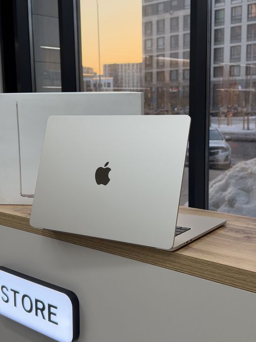 Новый MacBook Air 15 M3 8/512 gb | iStatus