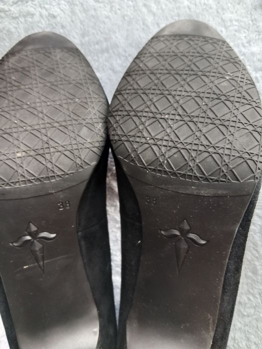 Туфли замшевые  размер 38