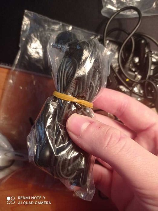 Чисто нови слушалки SAMSUNG, NOKIA, LG и други