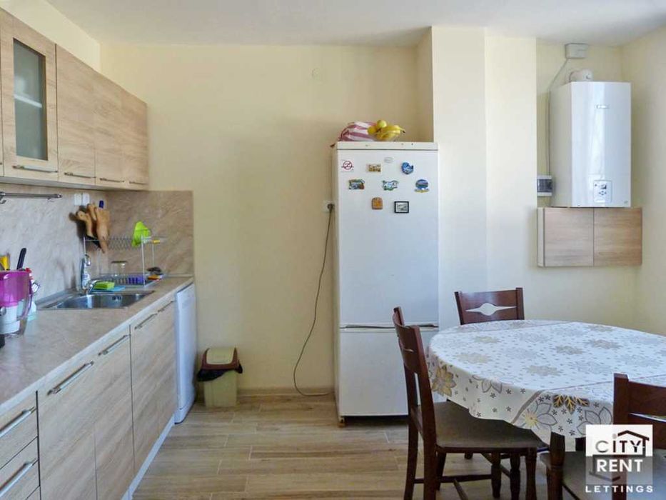 Дава се под наем Тристаен апартамент в Велико Търново, Зона Б - 100 кв.м за 410 € - Снимка #3