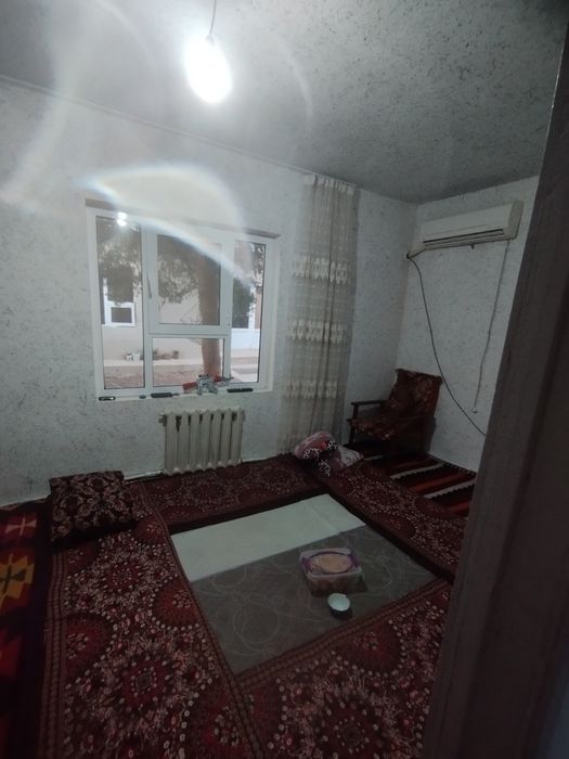 5 xonali katej sotiladi