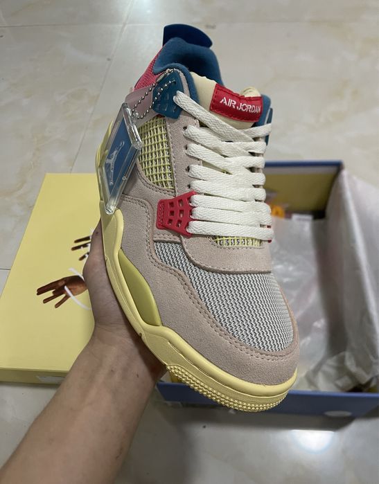 Air Jordan 4 Retro x Union Guava Ice