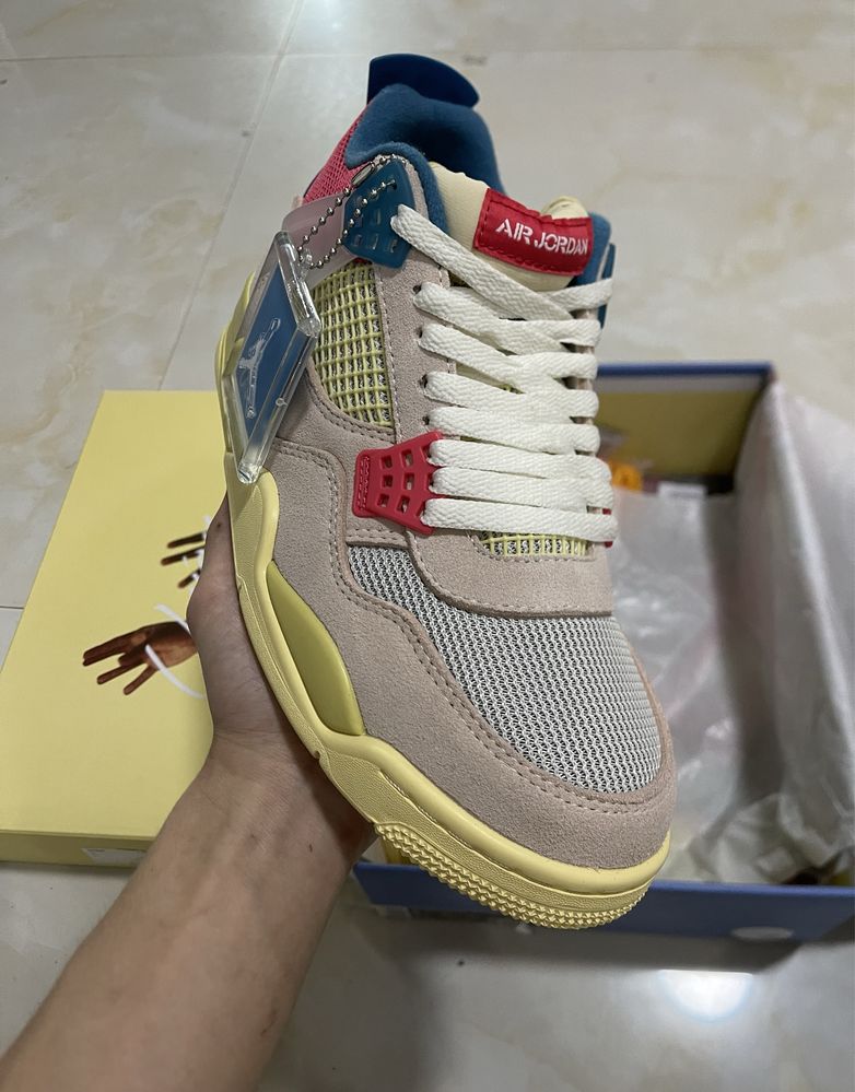 Air Jordan 4 Retro x Union Guava Ice Bucuresti Sectorul 5 • OLX.ro