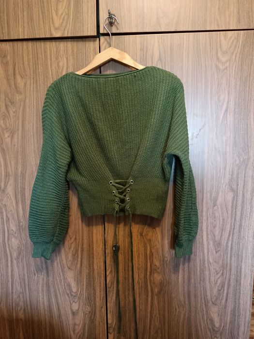 Свитер женский.  .