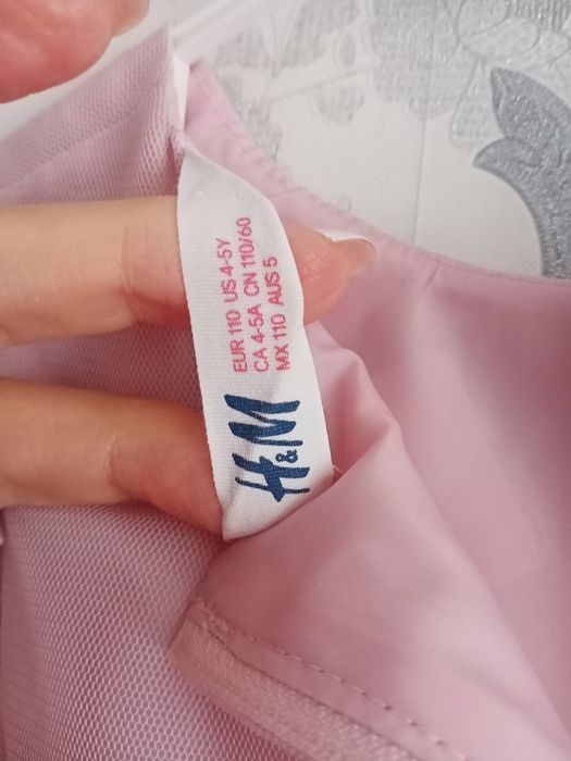 Платье детское розовое, белое.