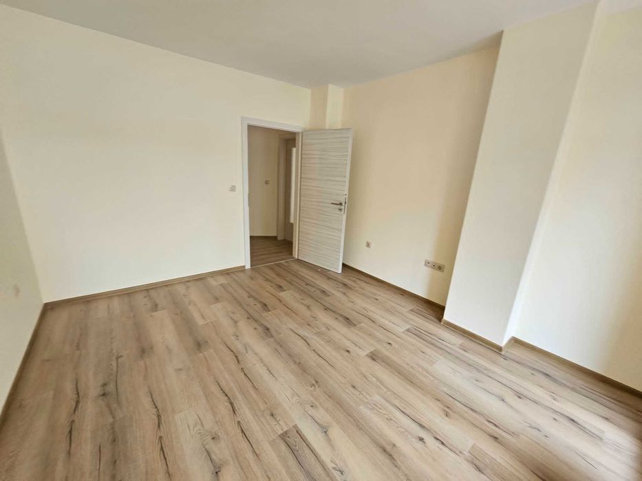 Тристаен Апартамент с паркомясто в  комплекс Varna South Bay Beach Residence - гр. Варна