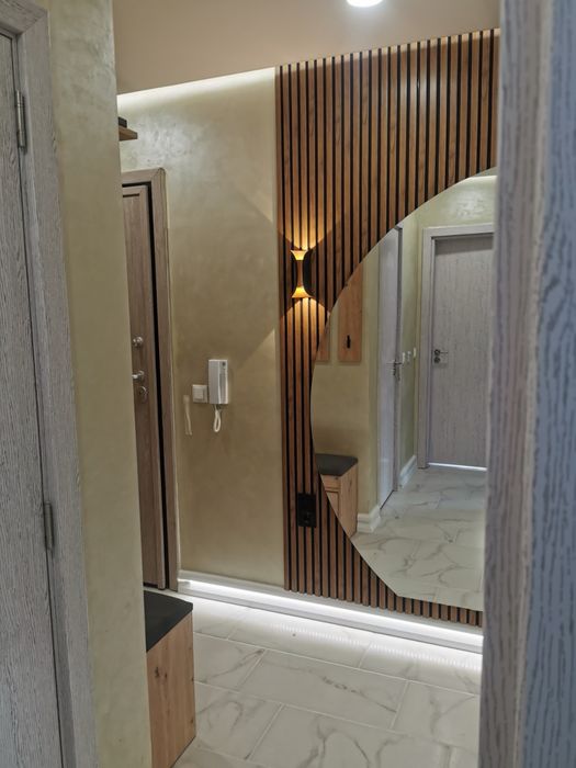 Поръчково огледало