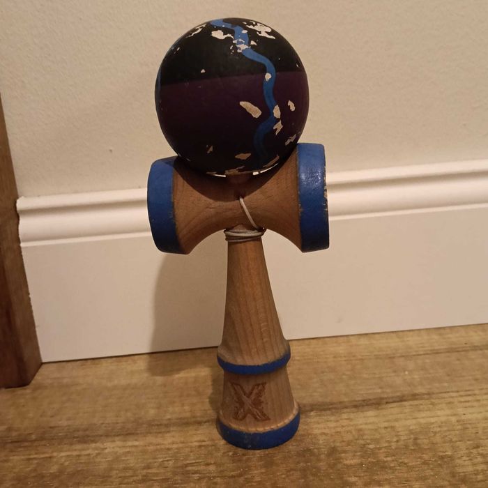 Kendama X culoare albastra