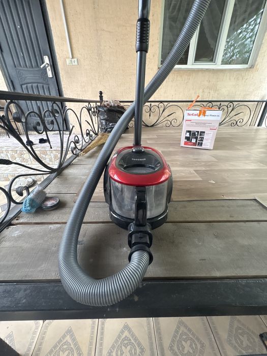 Пылесос бу,2025 года