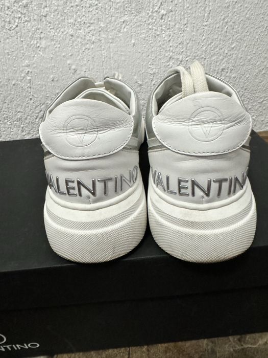 Valentino обувки