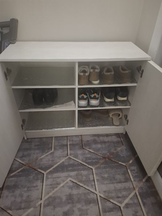 Продам обувница  к
